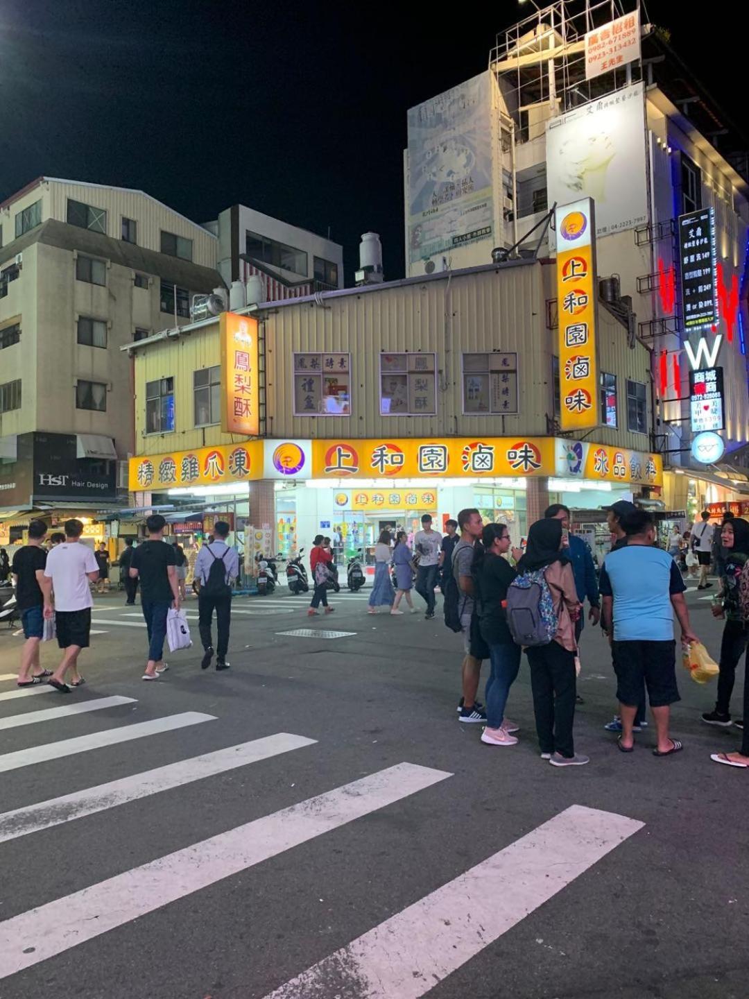 台中市星霖之家アパートメント エクステリア 写真